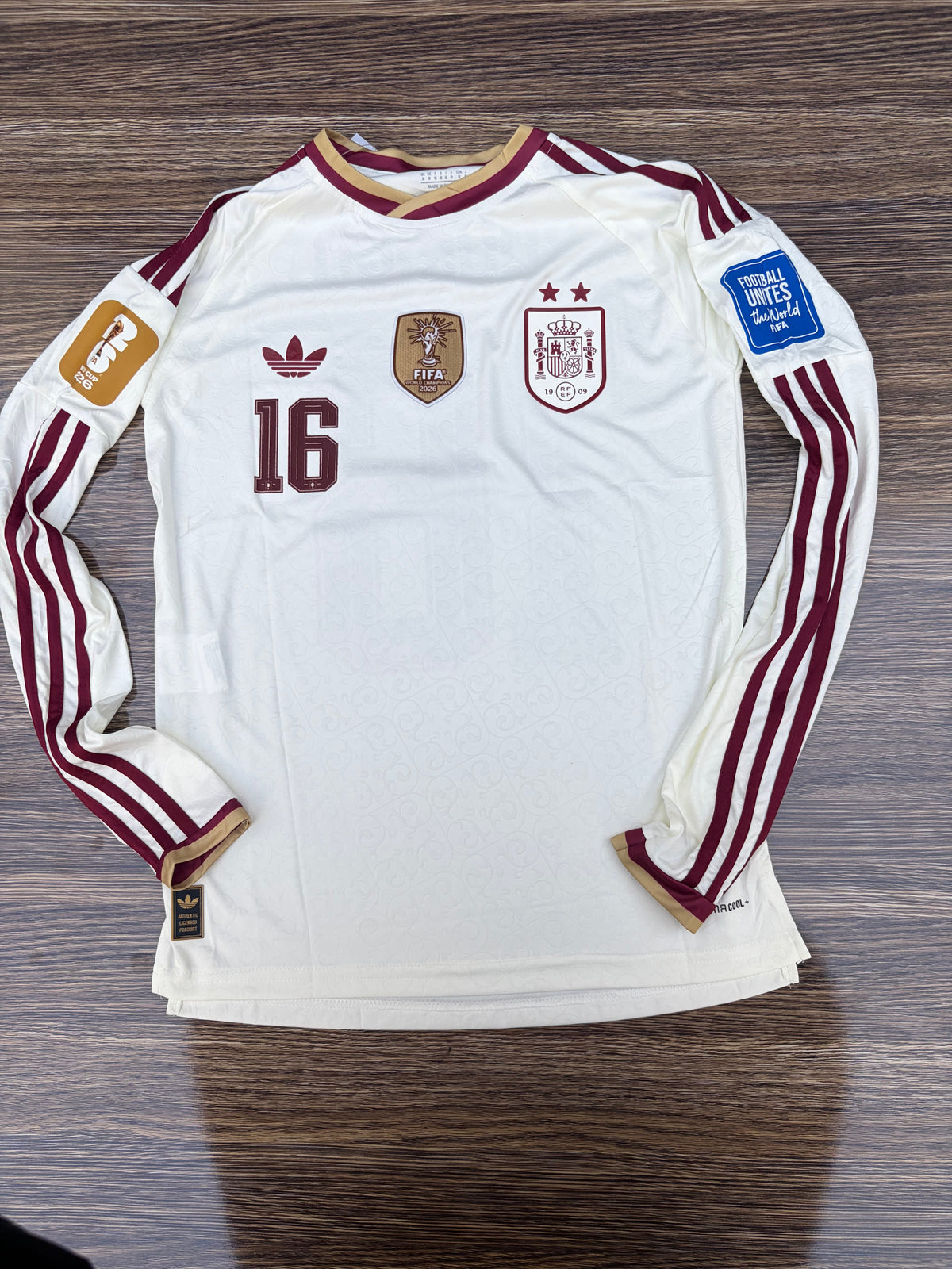 Spain 26 WC Away Kit Full Sleeves Champions Edition ( TPU ) — view 3
