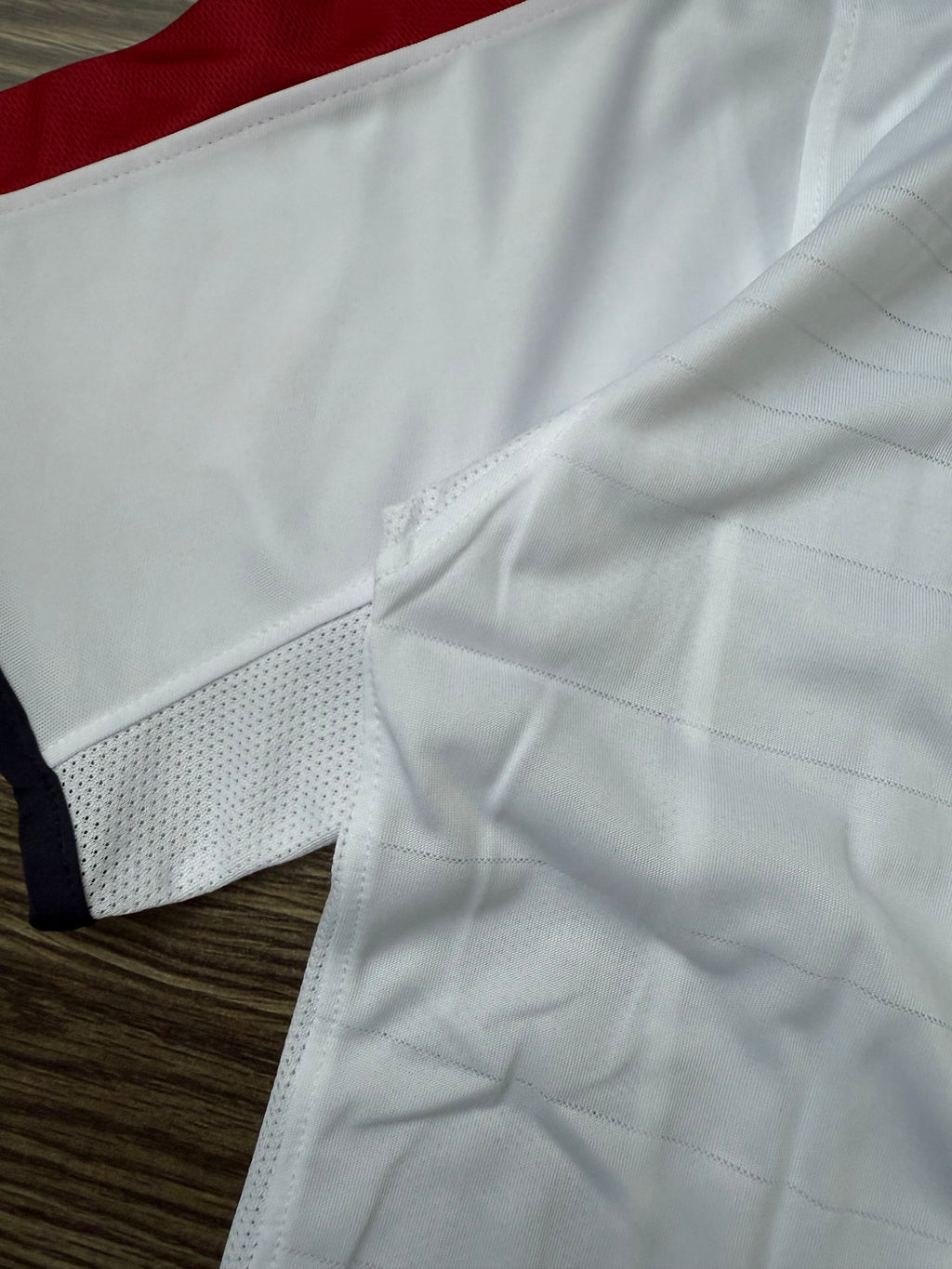 England 04 Home Jersey — view 8