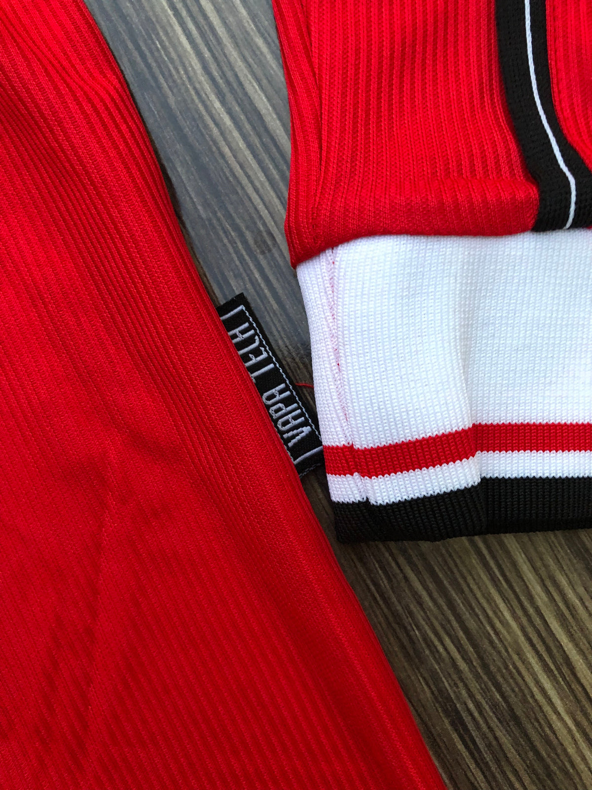 United 98/99 Home Jersey — view 6
