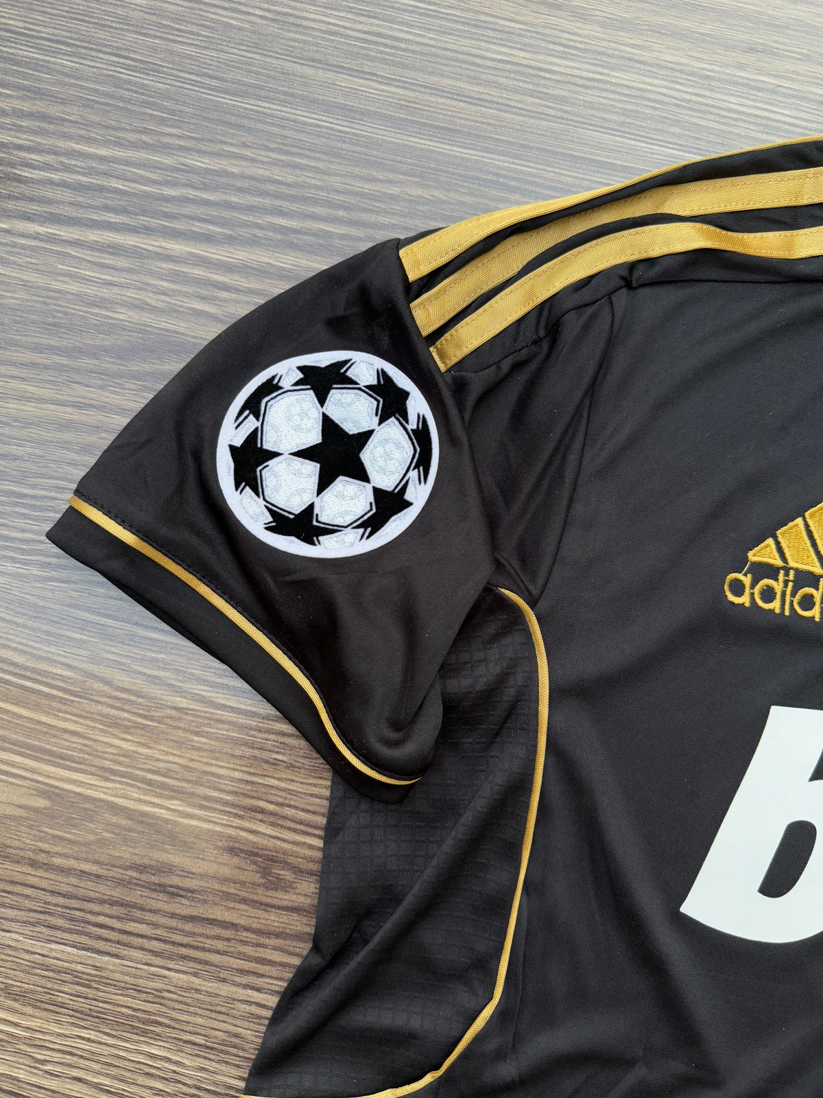 Real Madrid 11/12 Away Jersey Half sleeves — view 7