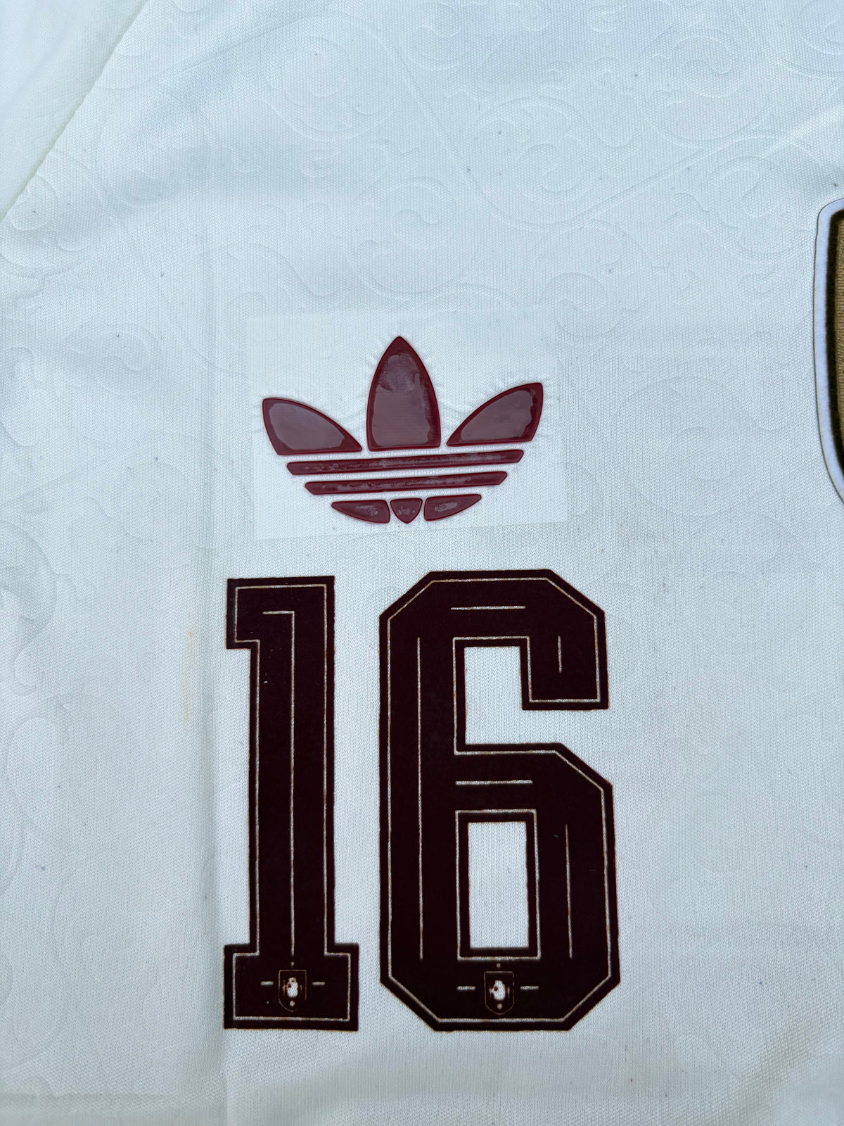 Spain 26 WC Away Kit Full Sleeves Champions Edition ( TPU ) — view 6