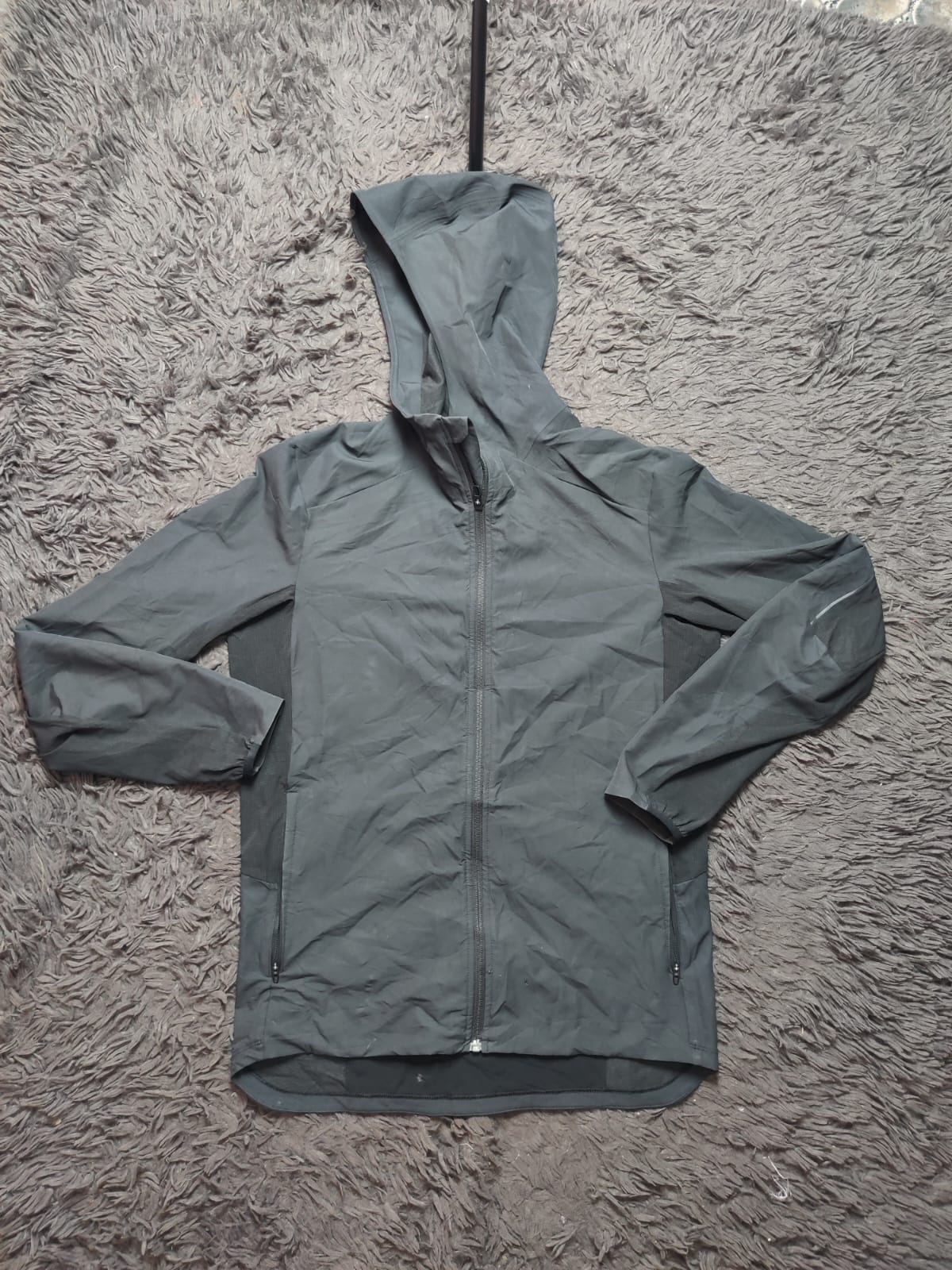 Unbranded Grey Full Zip Hooded Sports Jacket – Size M