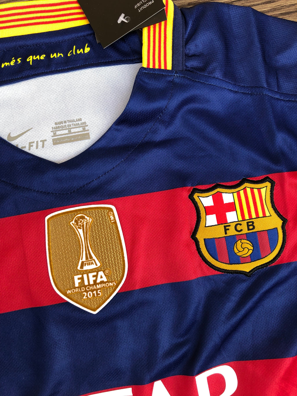 Barca 15/16 Home Jersey — view 4