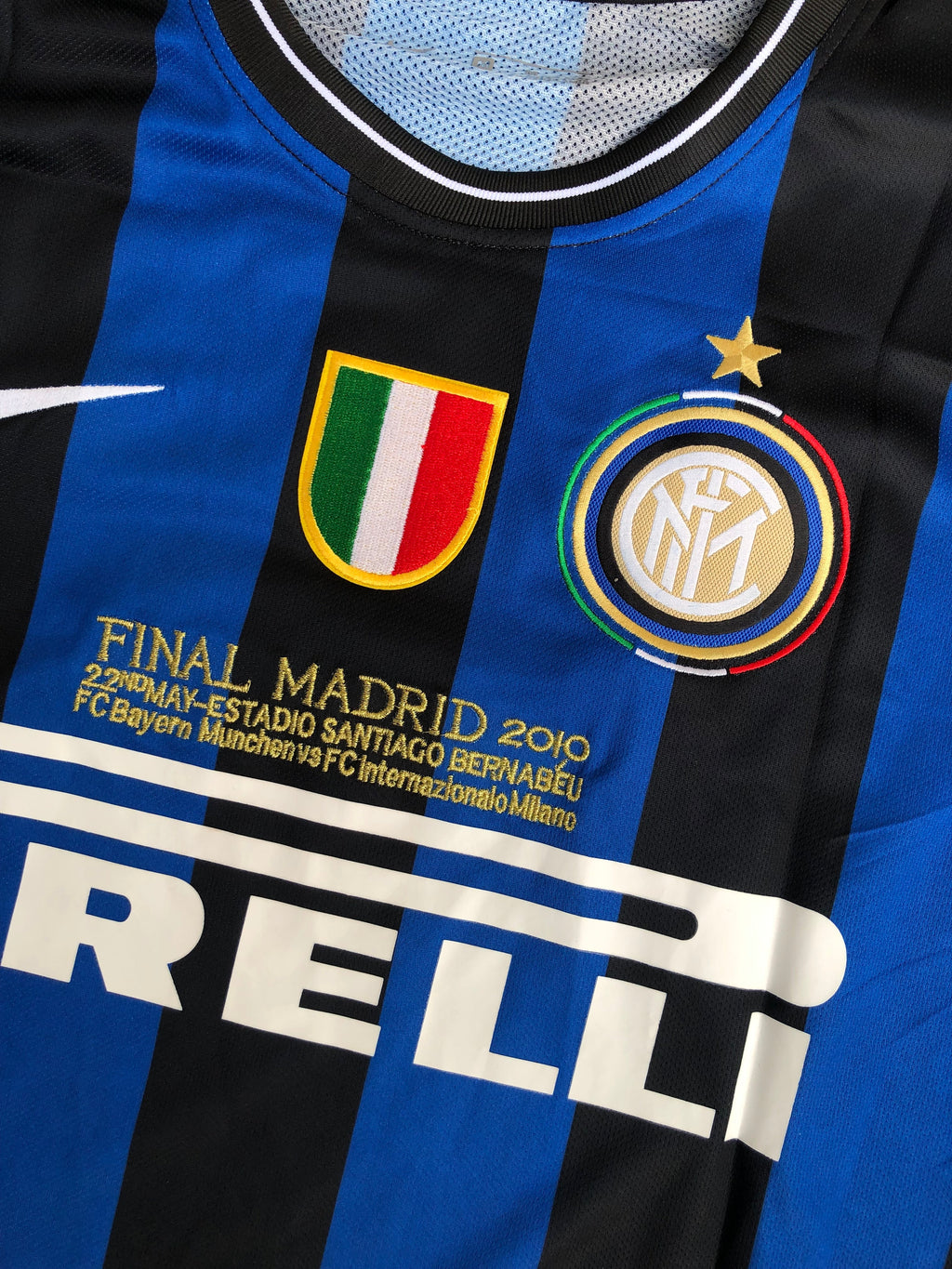 Inter Milan 09/10 Home Jersey — view 3