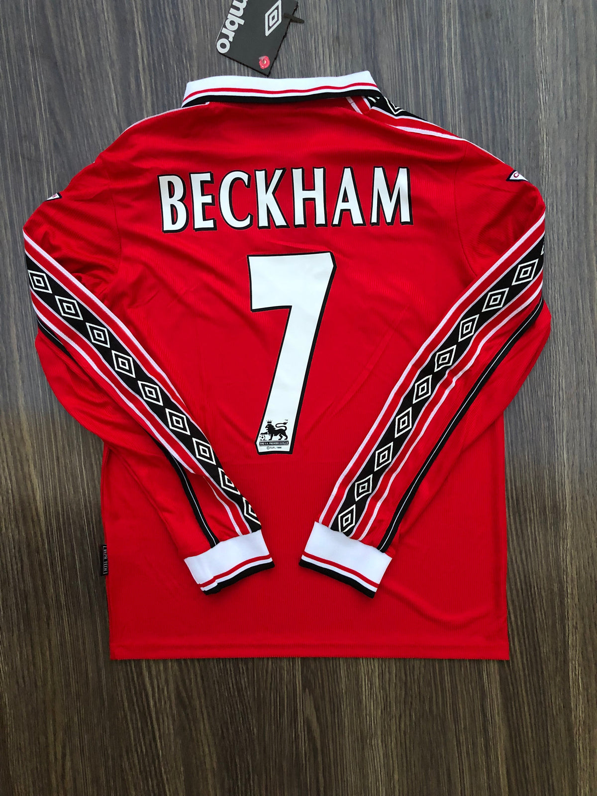 United 98/99 Home Jersey — view 1