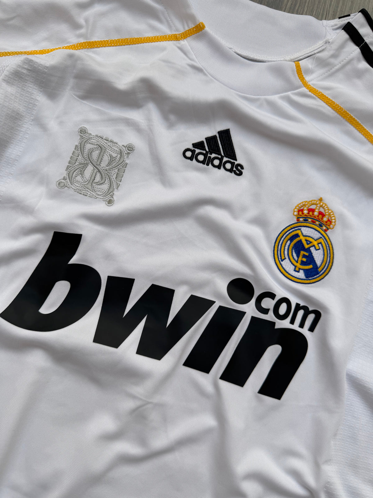 Real 09/10 Home Jersey Imported — view 3