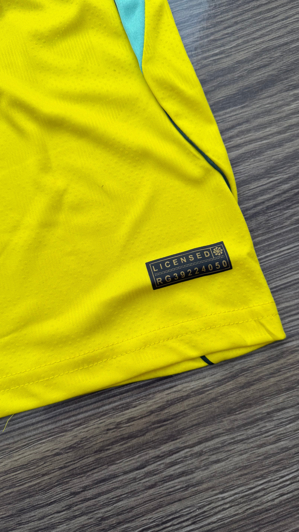 Brazil 26 WC Home Kit Half Sleeve — view 8