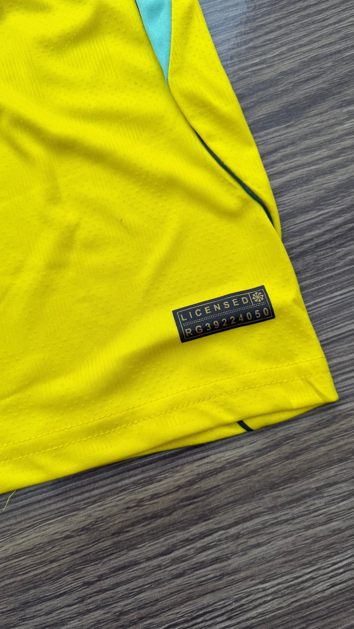 Brazil 26 WC Home Kit Half Sleeve — view 8