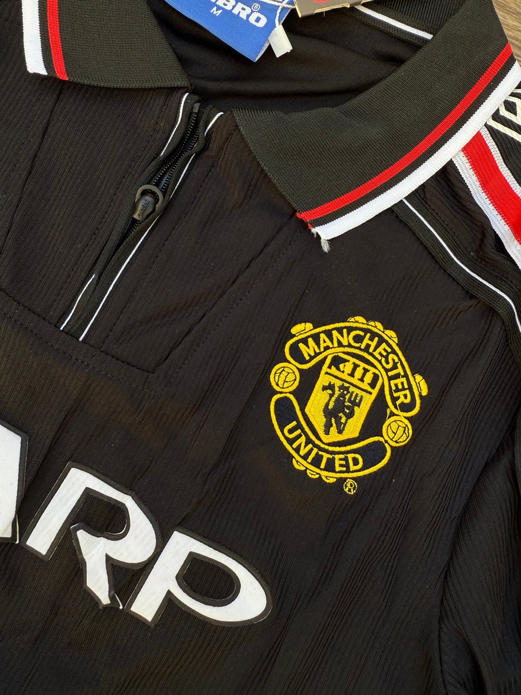 United 98/99 Away Jersey — view 3
