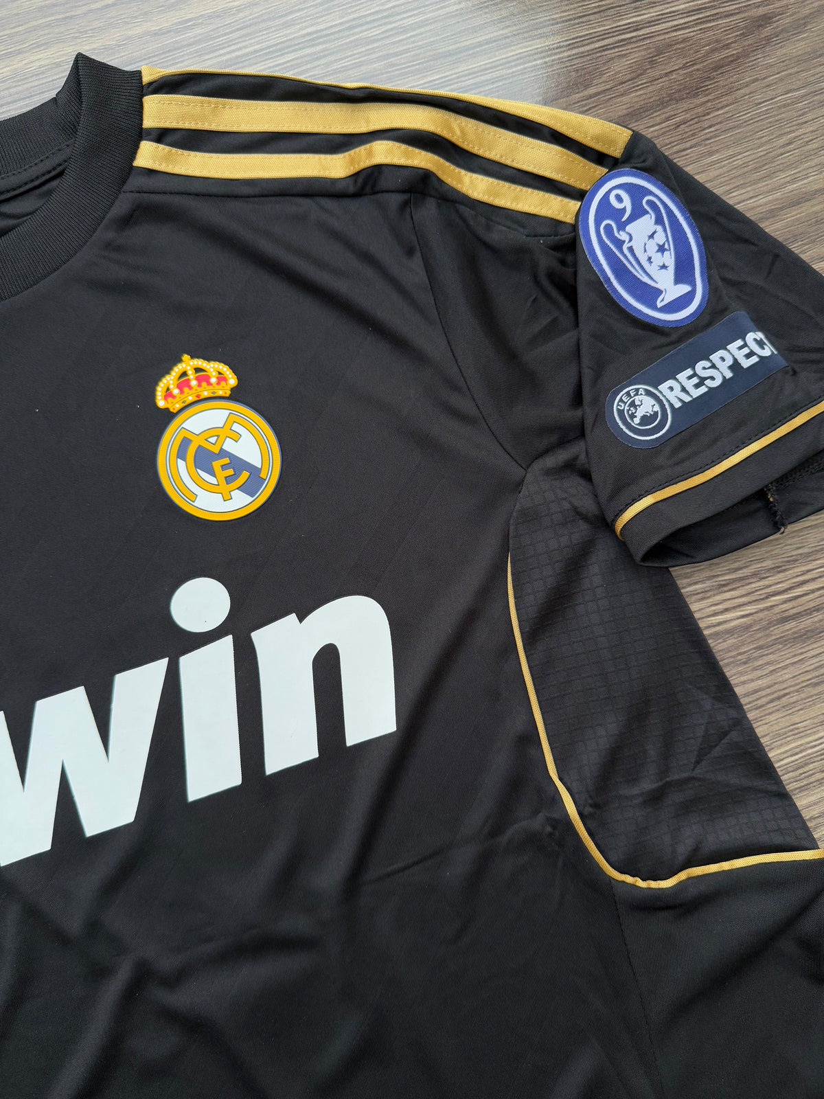 Real Madrid 11/12 Away Jersey Half sleeves — view 8