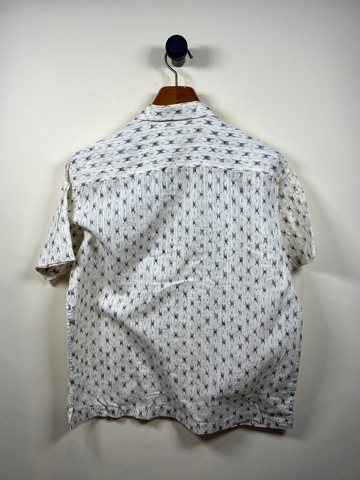 Baffu Linen Shirt (Large)