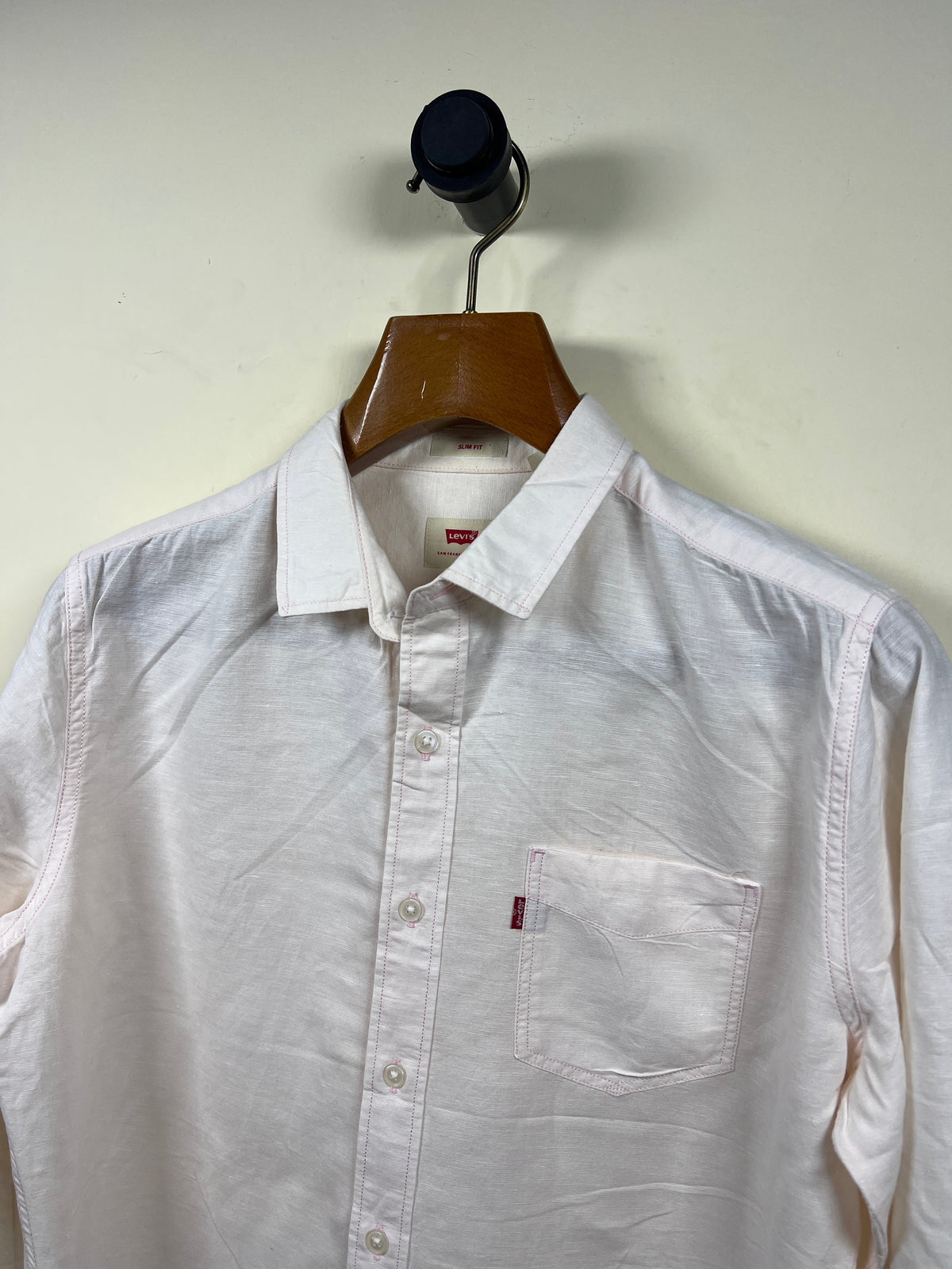 Levis Shirt (Medium)