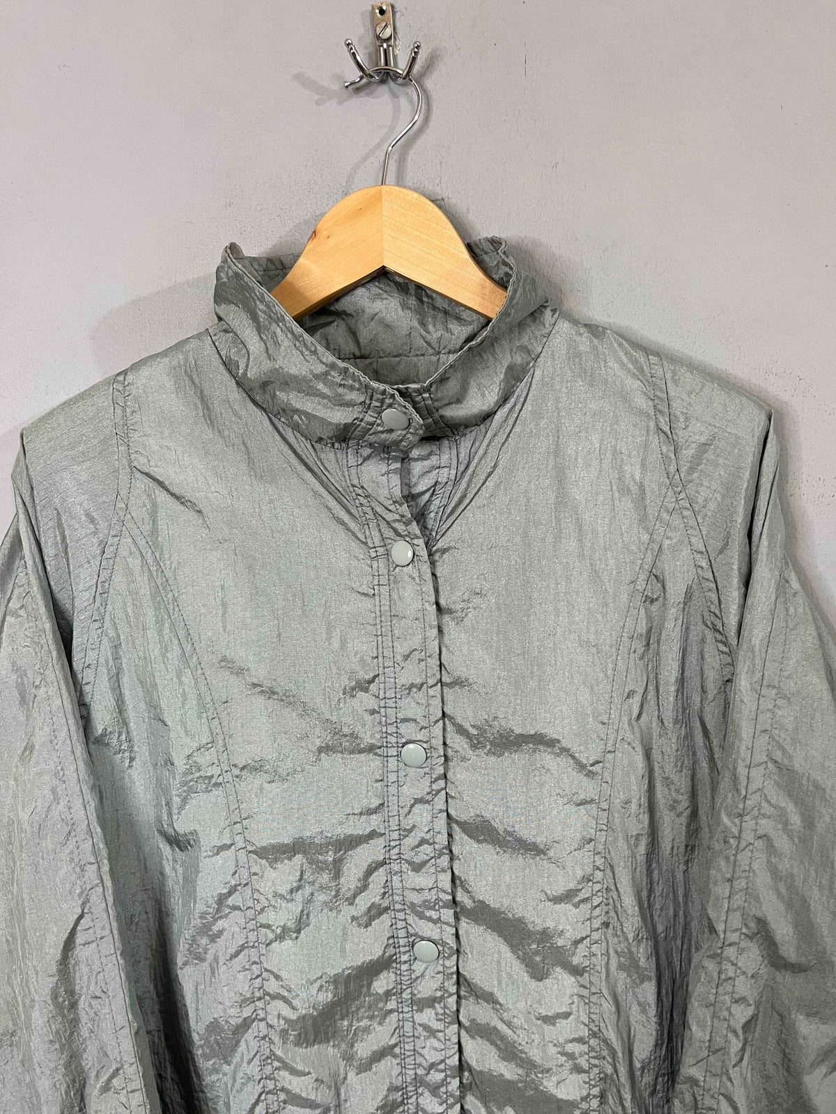 Windbreakers Vintage Streetwear Tudor court